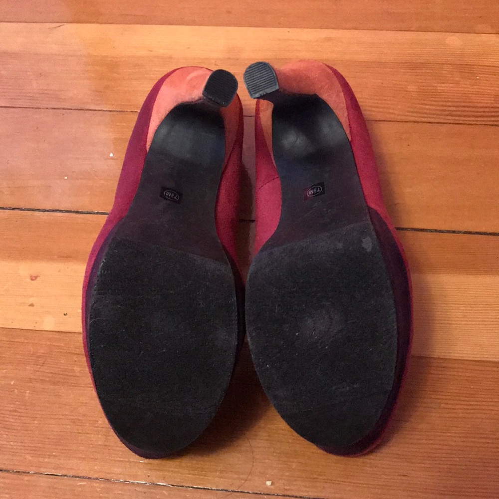 Heels - Picture 5 of 7